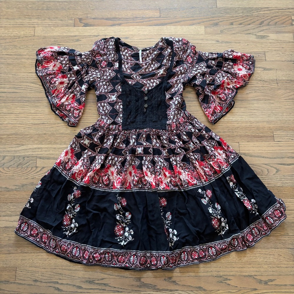 Free People Womens XS Black Red Floral Boho Lace Bell Sleeve Mini Dress